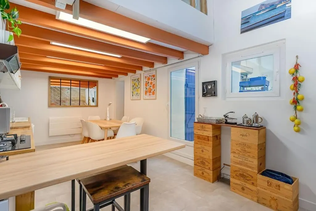 Apartament Duplex 4 Pers. Centre Avec Cour Privee Ensoleillee Marsylia 0*,  Francja